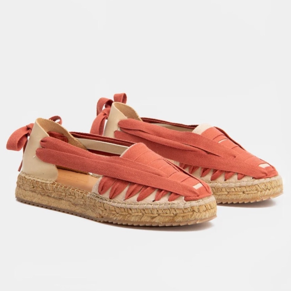 Naguisa SOC Trail Ribbon Espadrille Brick Size 39 NWOB